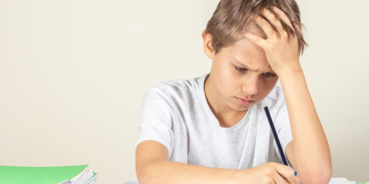 اضطراب عُسر الكتابة لدى الاطفال  ,,, أعراضه وطرق العلاج