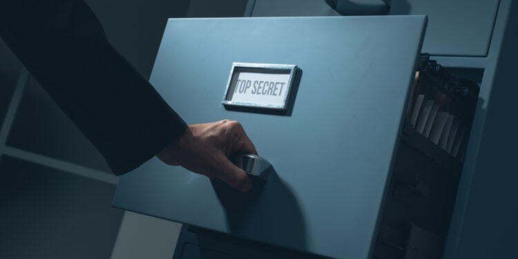 هكذا يصل رؤساء أمريكا السابقون إلى المعلومات السرية