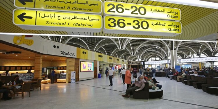 العثور على 6 أجسام غريبة بحوزة عامل صيني في مطار بغداد الدولي