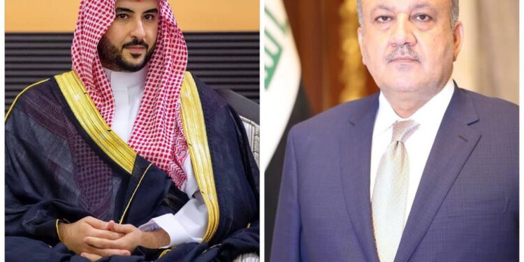 وزير الدفاع يتلقى اتصالاً من نظيره السعودي