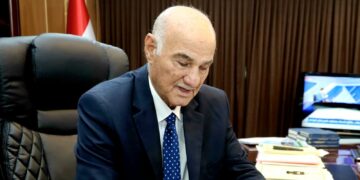 المصادقة على إجراءات تثبيت موظفي العقود في وزارة الموارد المائية