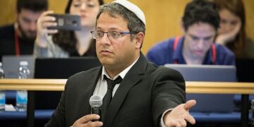 زعيم ثالث أكبر أحزاب إسرائيل من جذور عراقية