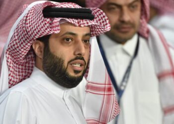 تركي آل الشيخ يشعل مواجهة السعودية والمكسيك بـ “10 آلاف $”