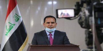 حسن منديل يعود محافظاً لبابل ويوجه بعدم التعامل مع “علاوي”