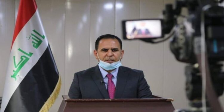 حسن منديل يعود محافظاً لبابل ويوجه بعدم التعامل مع “علاوي”