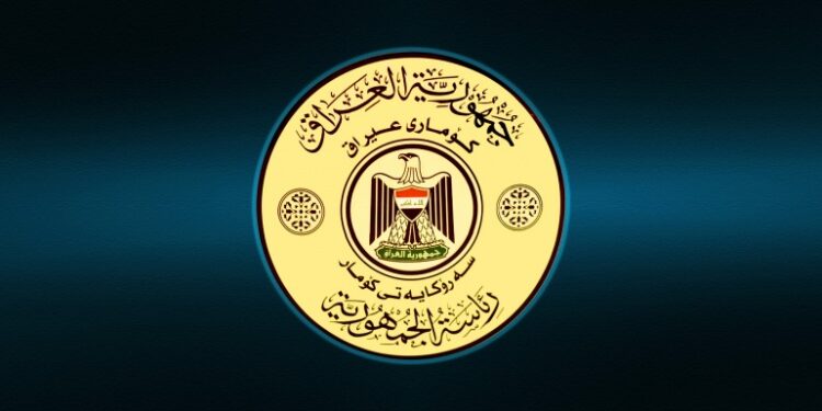  رئيس الجمهورية يلتقي ممثل ملك البحرين على هامش أعمال قمة الجزائر￼