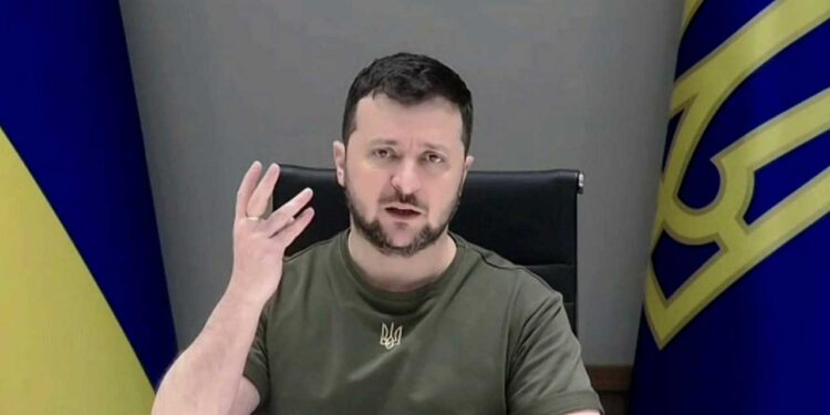 زيلينسكي .. حان الوقت لإنهاء الحرب المدمرة