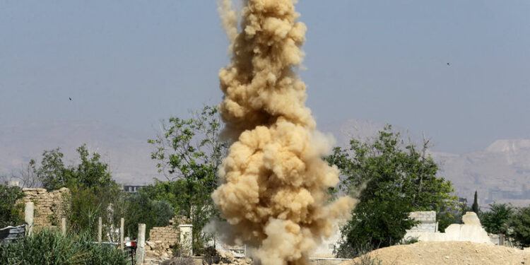 القرشي فجر نفسه بعد حصاره بمدينة جاسم السورية