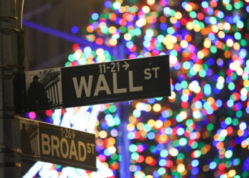 تقلبات وتوقعات بمزيد من رفع الفائدة .. الأسواق العالمية تتأثر بقرار الفيدرالي