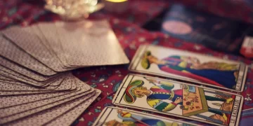 لهذا السبب يتعلق الناس بتنبؤات رأس السنة … “الاستقرار المزيف”