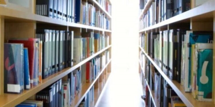 أكبر شركة للكتب في الشرق الأوسط تقفــــل أبوابها