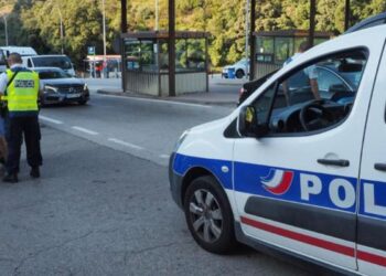 ضبط 46 كيلو كوكايين بحوزة سيدتين ألمانيتين بقيمة مليون يورو