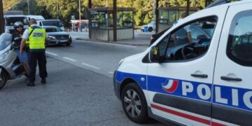 ضبط 46 كيلو كوكايين بحوزة سيدتين ألمانيتين بقيمة مليون يورو