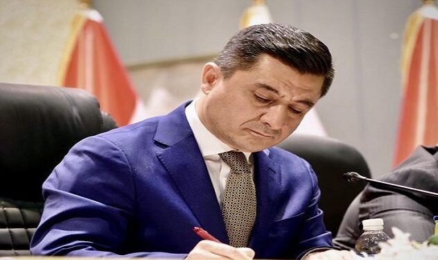 إكمال الإجراءات الإدارية والمالية الخاصة بتثبيت موظفي العقود في الوزارة