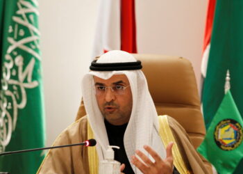 إعفاء أمين عام مجلس التعاون من منصبه