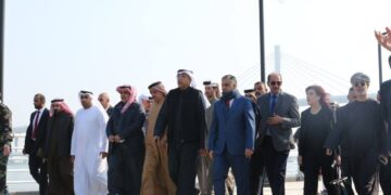 بالصور .. سفراء الخليج يجرون جولة سياحية على ضفاف شط العرب في البصرة