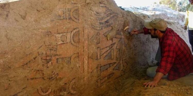 اكتشاف جدارية تعود إلى العصر ما قبل الكولومبي