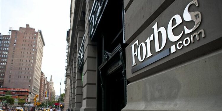 الاعلان عن اسم أغنى رجل في الإمارات