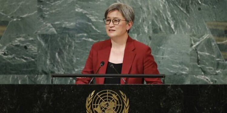 أول وزير أسترالي يزور الصين منذ (4 سنوات)