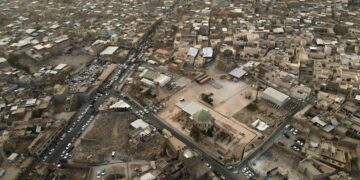 الموصــــل ,,, الطبقيـــة تتجلى بين شرق المدينة وغربها