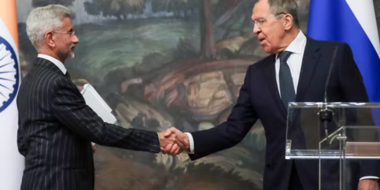 الهند تعتمد روسيا كمورّد أول للنفط