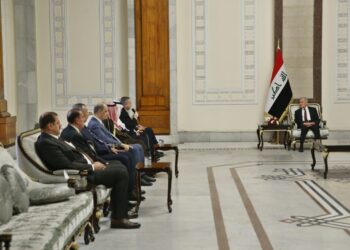 رئيس الجمهورية يستقبل وفداً يمثل الجالية العراقية في الأردن