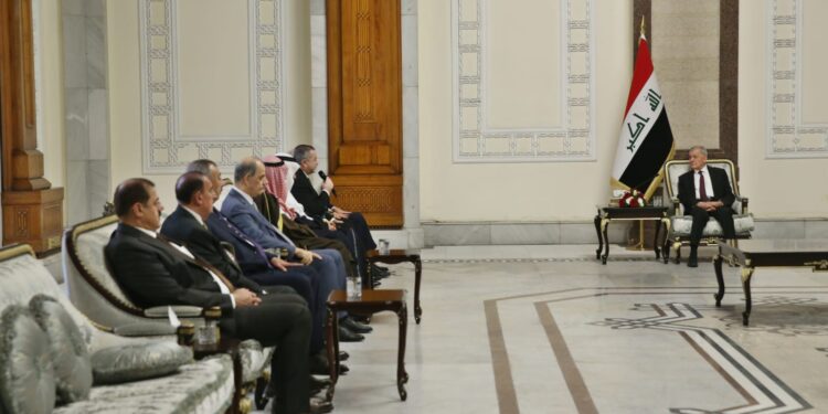 رئيس الجمهورية يستقبل وفداً يمثل الجالية العراقية في الأردن