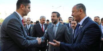 وزير التعليم يصل الأنبار