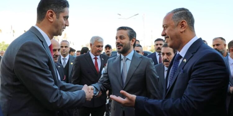 وزير التعليم يصل الأنبار