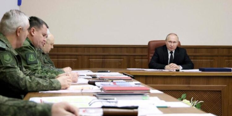 بوتين يزور مقــر “القوات المشاركة في العملية العسكرية” بأوكرانيا