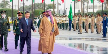 استقبـــال رسمي للرئيس الصيني في الرياض .. القادة العرب يتوافدون
