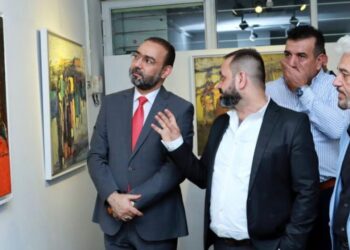 نوفل ابو رغيف يفتتـــح المعرض التشكيلي للفنان العراقي المغتــرب عامر بدر