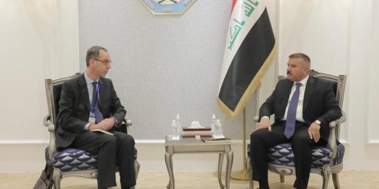 وزير الداخلية يلتقي ممثلي البعثة الاستشارية للاتحاد الأوروبي لدى العراق