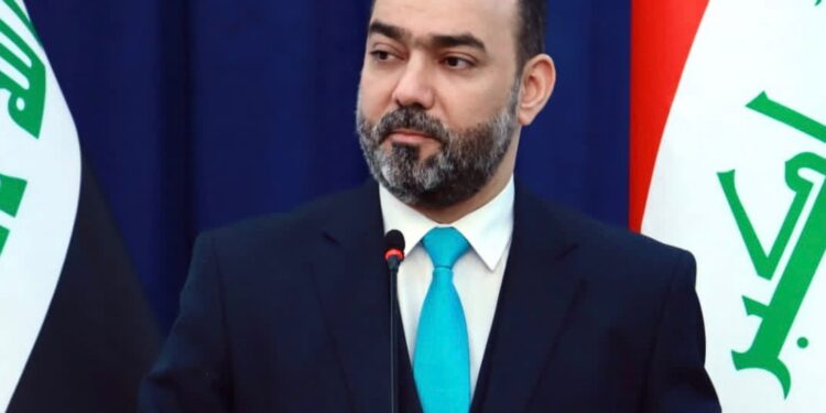 نوفل ابو رغيف يؤكد أن استذكارالقامات المعرفية يمثلُ وفاءً للقيم الانسانية و الحضارية