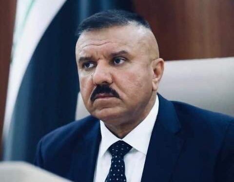 بالفيديو .. وزير الداخلية يلتقي عدداً من المواطنين والمنتسبين ،، للاستماع الى طلباتهم واحتياجاتهم