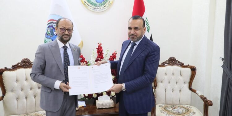 الأجانب سيدخلون لأداء الزيارات بواسطة الشركات الخاصة ضمن خطة لتنظيم العمالة الأجنبية