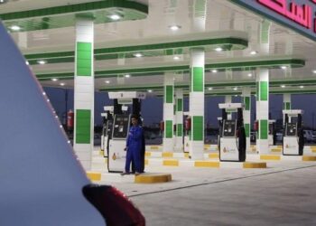 الداخلية تنفي إغلاق محطات وقود في البصرة