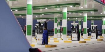 الداخلية تنفي إغلاق محطات وقود في البصرة