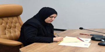 وزيرة المالية ترأس إجتماع تنفيذ تطبيق (نظام الاسيكودا) الخاص بتطوير العمل الكمركي