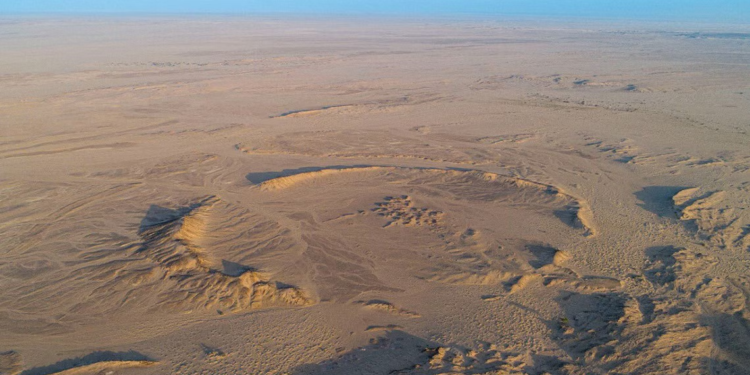 اكتشاف فوهة نيزكية في سلطنة عُمان .. عمرها 60 مليون عام