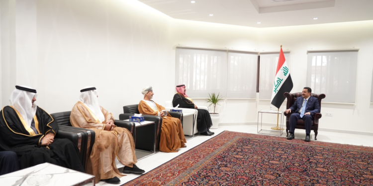 السوداني يستقبل سفراء دول مجلس التعاون الخليجي واليمن في البصرة