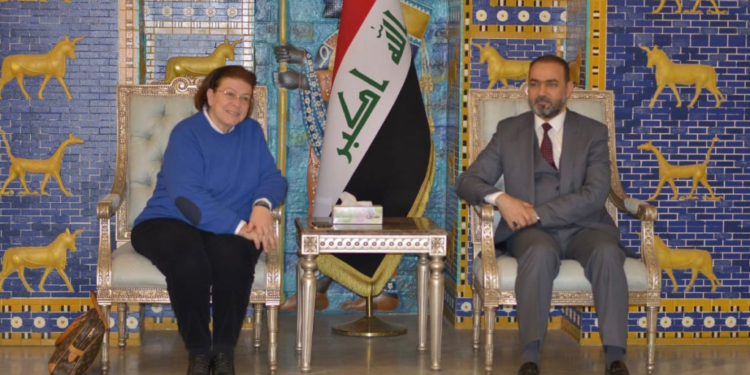 الوكيل الأقدم لوزارة الثقافة والسياحة والاثار يستقبل وزيرة الثقافة والسياحة اليونانية