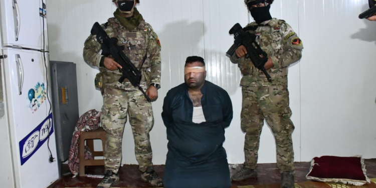 بعد اشتباكات مع عصابة للجريمة المنظمة , القبض على متهم ببيع وتهريب المشتقات النفطية في ديالى