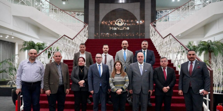 وفد من لجنة الاستثمار والتنمية النيابية يزور مدينة بسماية السكنية