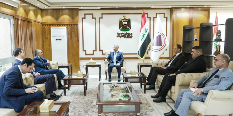 وزير التخطيط يستقبل مساعد وزير الخارجية المصري