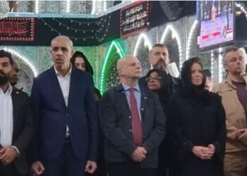 بلاسخارت تزور مرقد الحسين