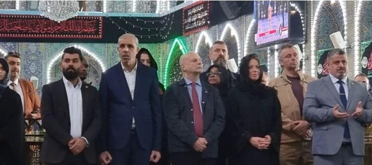 بلاسخارت تزور مرقد الحسين