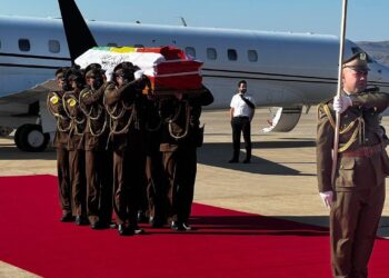 مراسم استقبال جثمان قائد كوماندوز البيشمركة آكام عمر في السليمانية