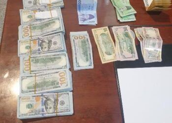 اعتقال مسافر عراقي في مطار النجف بحوزته عملة أجنبية