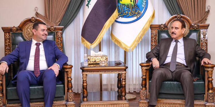 مشعان الخزرجي يباشر عمله رئيساً لديوان الوقف السني